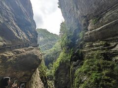 -龙水峡地缝景区
