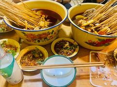 -拈签一笑黄牛肉辣卤串串