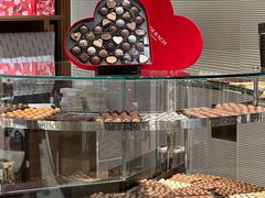 -Laderach 莱德拉(上海环贸iapm店)