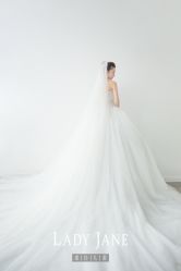 -Lady  Jane高端婚纱礼服馆