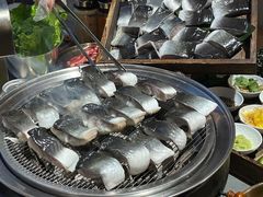 -围炉肉舍丹东海鲜烤肉·烤活鳗(步行街店)