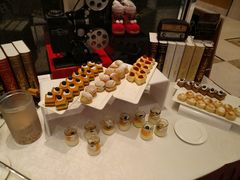 -上海大宁福朋喜来登酒店大堂吧(共和新路店)