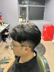 -15C7 男士理发馆 烫染专业店