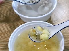 冰爽银耳莲子-黄记潮汕甜汤(贝底田坊店)