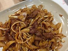 干炒牛肉河粉-百家鸡味馆(清泰店)