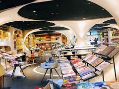 -钟书阁(珍园店)