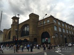 -九又四分之三站台