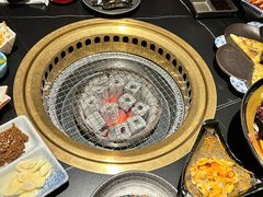 -山川小町·极番烧肉(新地假日广场店)