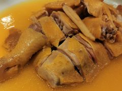 电饭煲焗人参鸡-尚一汤·粤菜海鲜(环球港店)