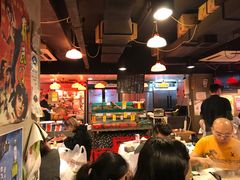 大堂-鲜入围煮花胶鸡海鲜火锅