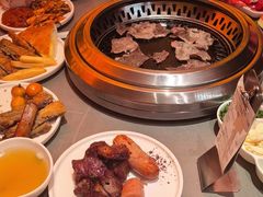 -黑金·寻焰自助百汇·烤肉·火锅(中街店)