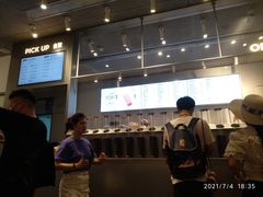 -喜茶(上海打浦桥日月光gelato lab+店)