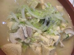 白菜炖冻豆腐-福园东北菜饺子铁锅炖