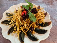 皮蛋拌馓子-肥肥虾庄·金牌油焖大虾(汉口城市广场店)