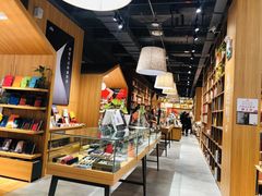 -百新书局(尚悦湾店)