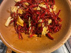 -挂旗柴锅鸡(蚌山区嘉年华店)