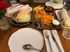 -ELI FALAFEL Lebanese&Mediterranean黎巴嫩美食(富城路店)