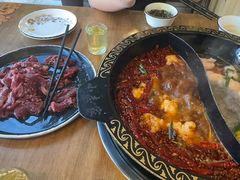 -小志家.鲜牦牛肉牛杂火锅野生菌汤锅
