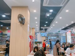 -江城燕子大排档(江汉路步行街店)