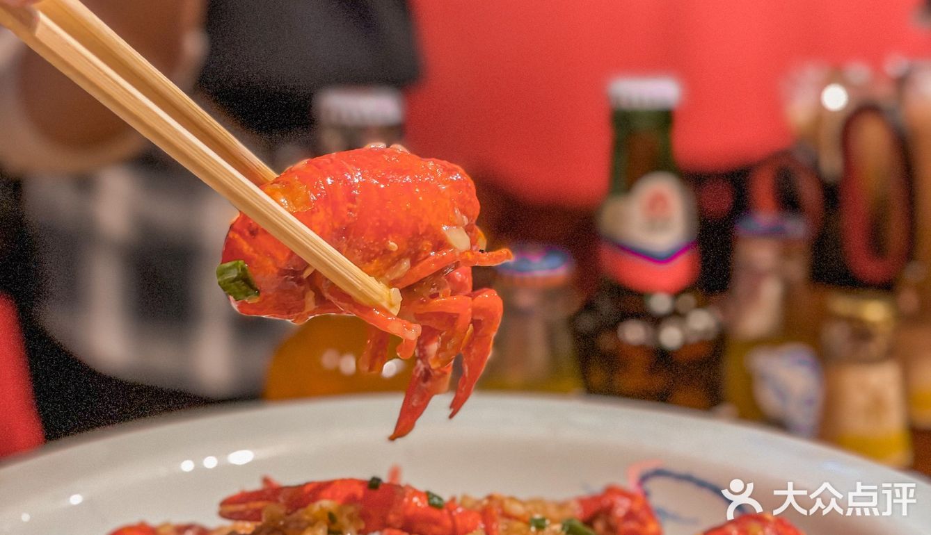 人均50的铁盘排酸肉烤肉，游戏机玩到爽