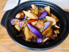 鱼香茄子煲-滴水坊(星云文教馆店)