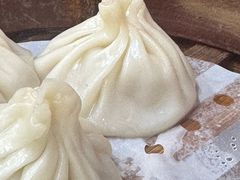 -莱莱小笼·乔艾
