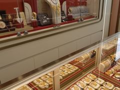 -恒一珠宝·回收黄金钻石奢侈品(灵岩南路店)