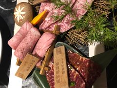 -山川小町·极番烧肉(新地假日广场店)