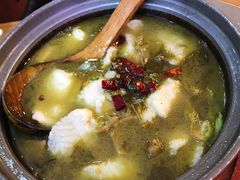 -周鱼小馆石锅酸菜鱼(活力汇店)