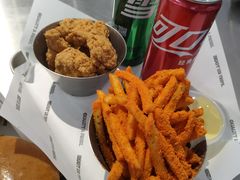 -TRIPS BURGER(大钟寺店)