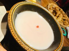 -吴氏老牌坊云南鱼豆花火锅店(通江街店)