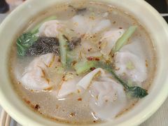 鲜肉大馄饨-圆宝台湾小吃(迎津街店)