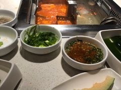 -海底捞火锅鲜切牛肉主题店(长寿路店)