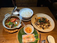 -Cau Go Vietnamese Cuisine
