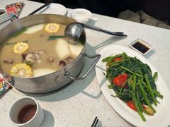 -肥仔文澳门猪骨煲(南京西路店)