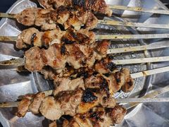 -烤肉小伙烤肉店
