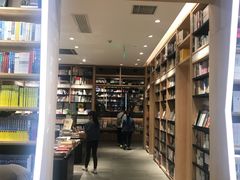 -覔书店(壹方城店)