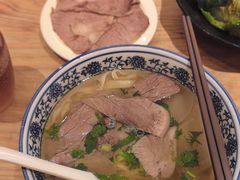 -嘻小北·兰州清汤牛肉面(太平洋森活天地店)