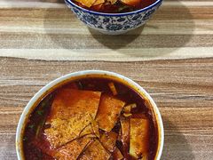 -老字号杨坡红油米线腊汁肉夹馍(东四道巷店)