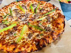 手工和牛肉肠芦竹笋薄边披萨-O'mills Sourdough Bakery&Bistro(永嘉路店)