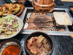 -臻牛烤肉