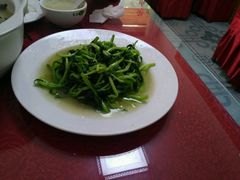 -万佛湖许老大铁锅鱼(黑金冠店)