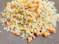 三文鱼蟹籽炒饭-简家·海鲜盛宴(下沙店)