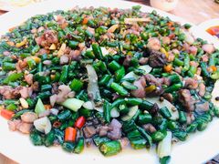 特色尖椒兔-江湖黑大兔(杨家坪店)
