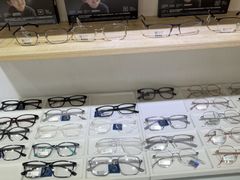 -天空之镜眼镜店蔡司依视路授权店(天通苑店)