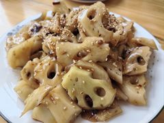 -美顺香食府鱼头老店(雪野湖店)