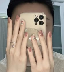 -悦指间美甲美睫