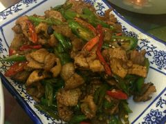 -鲁班小馆(政四街店)