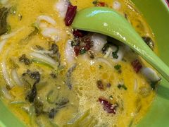 -泓历皇朝酒店(东亭店)