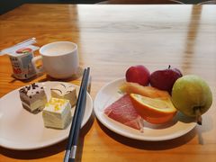 -西安大雁塔科技大学地铁站亚朵酒店